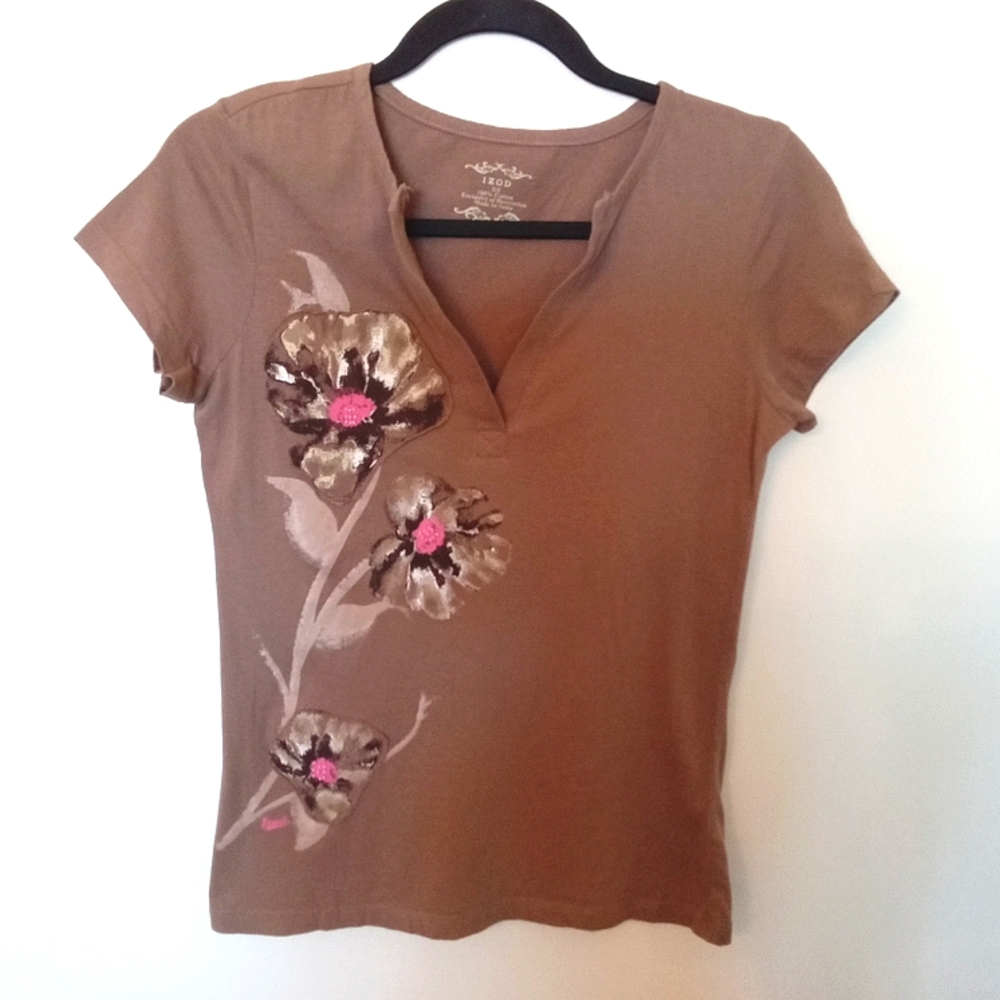 IZOD Vintage T-shirt with Floral Applique